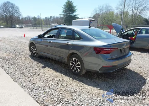 2024 Volkswagen Jetta S z USA, uszkodzony, nr VIN 3VW5M7BU5RM005768